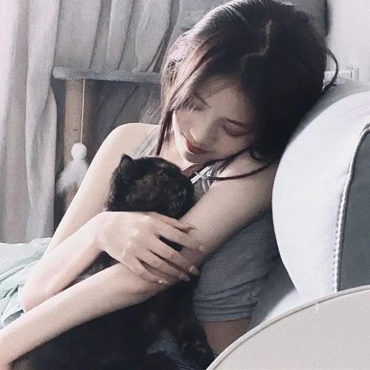 好莱坞巨猿