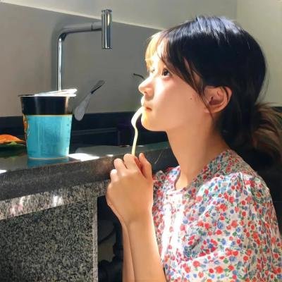铁窗外的春天